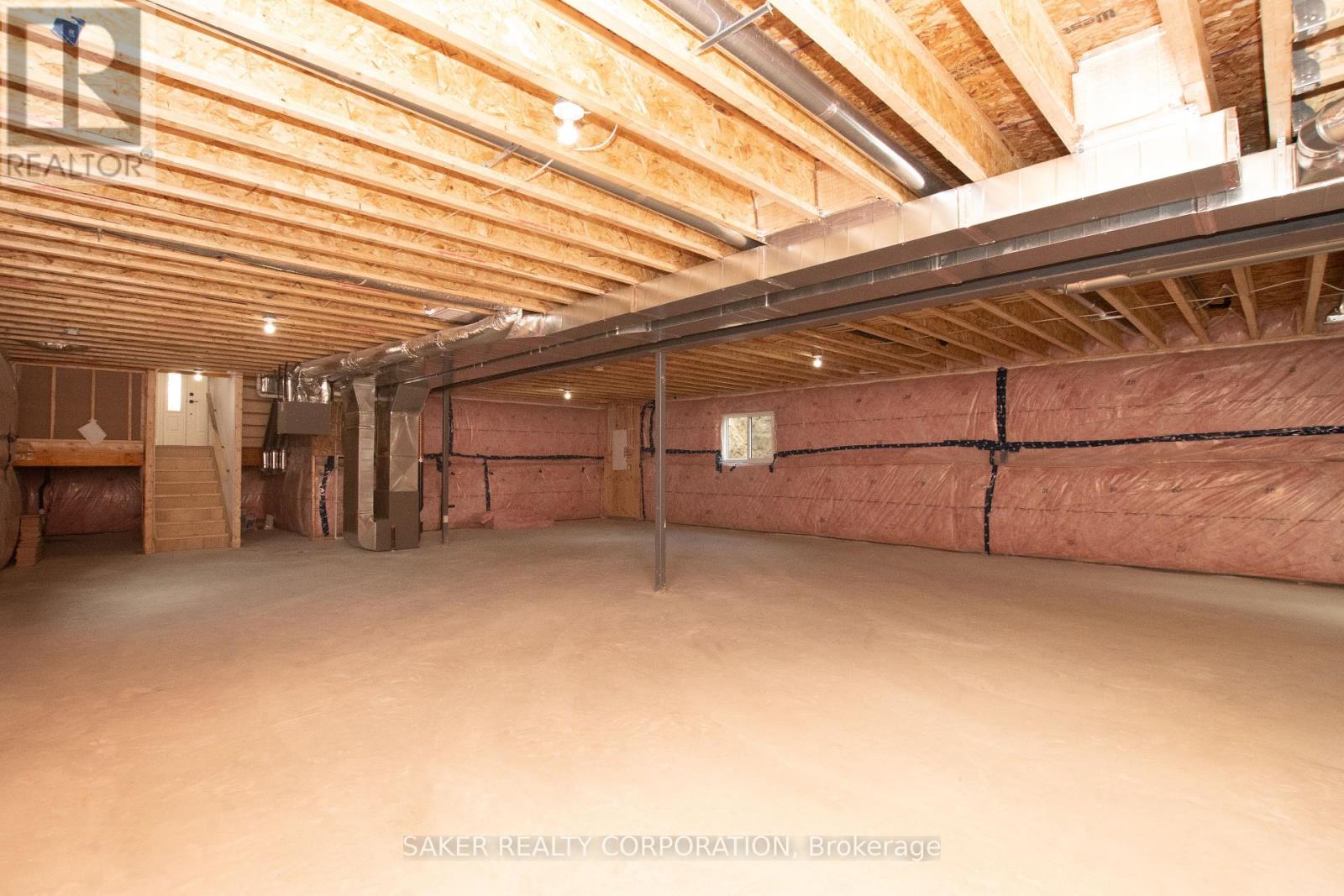 547 Regent Street Property Photo 32