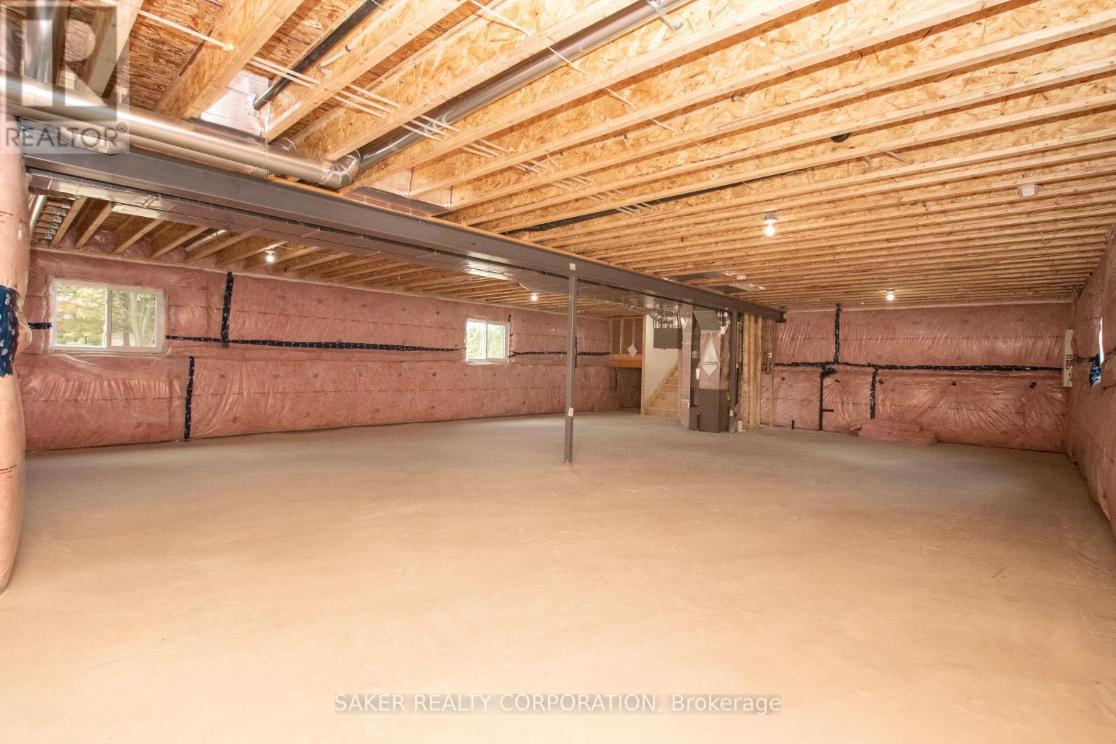 547 Regent Street Property Photo 33