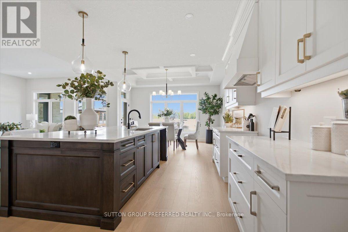 876 Eagletrace Drive Property Photo 12