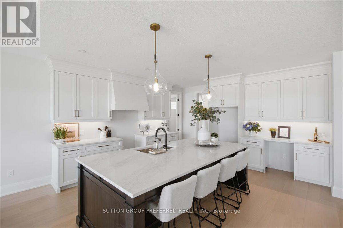 876 Eagletrace Drive Property Photo 13