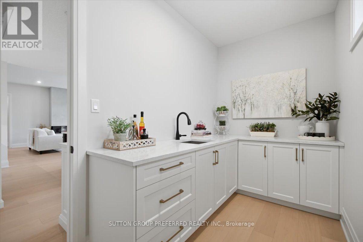876 Eagletrace Drive Property Photo 19