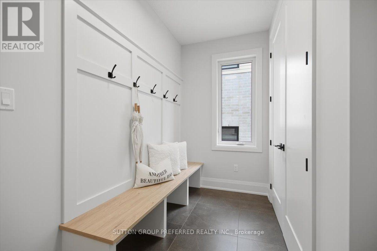 876 Eagletrace Drive Property Photo 34