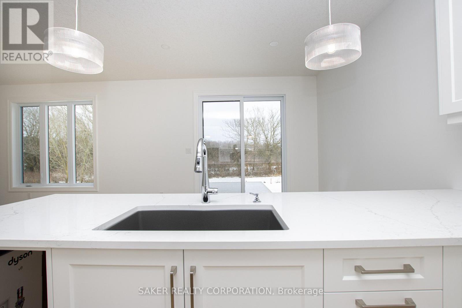 536 Regent Street Property Photo 23