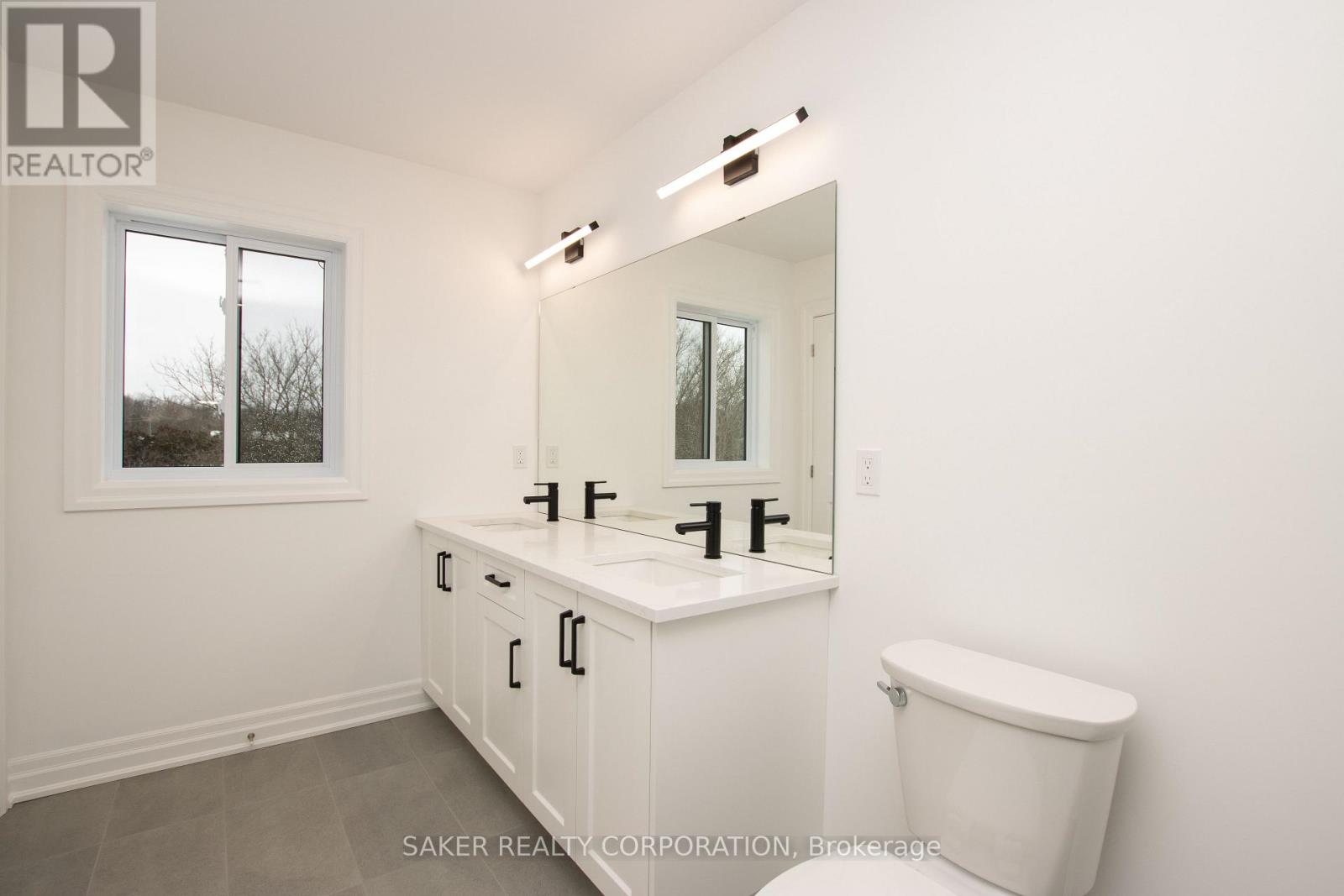 536 Regent Street Property Photo 40