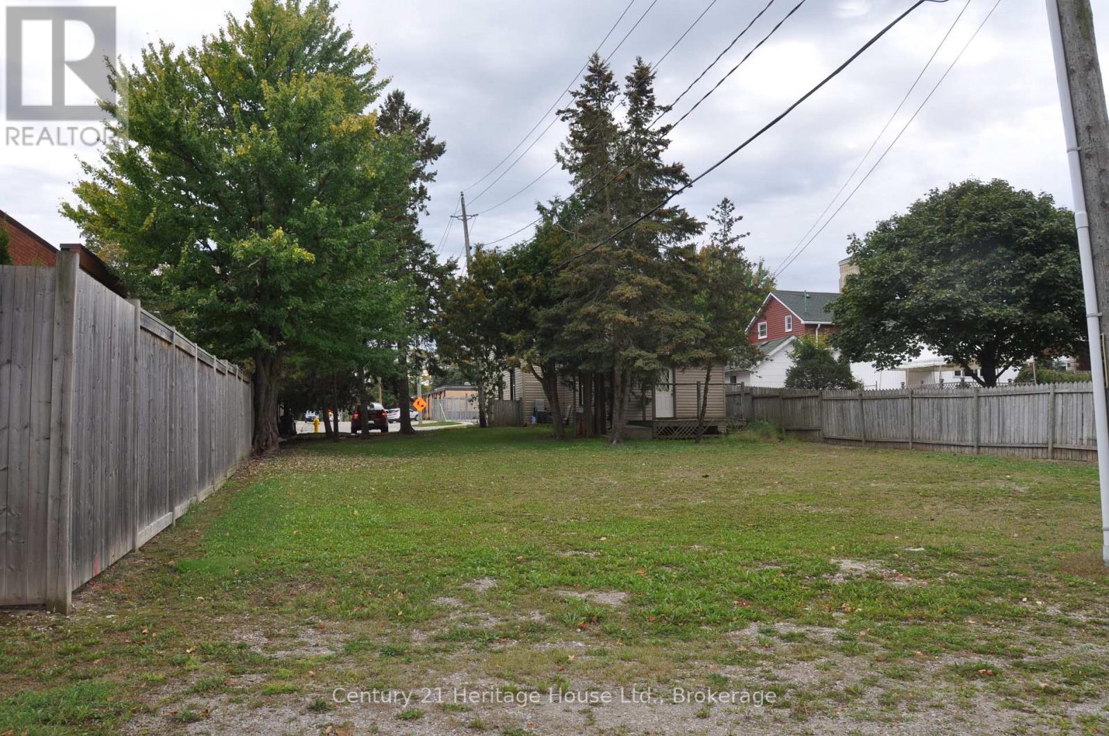 50 Goderich Street E Property Photo 3