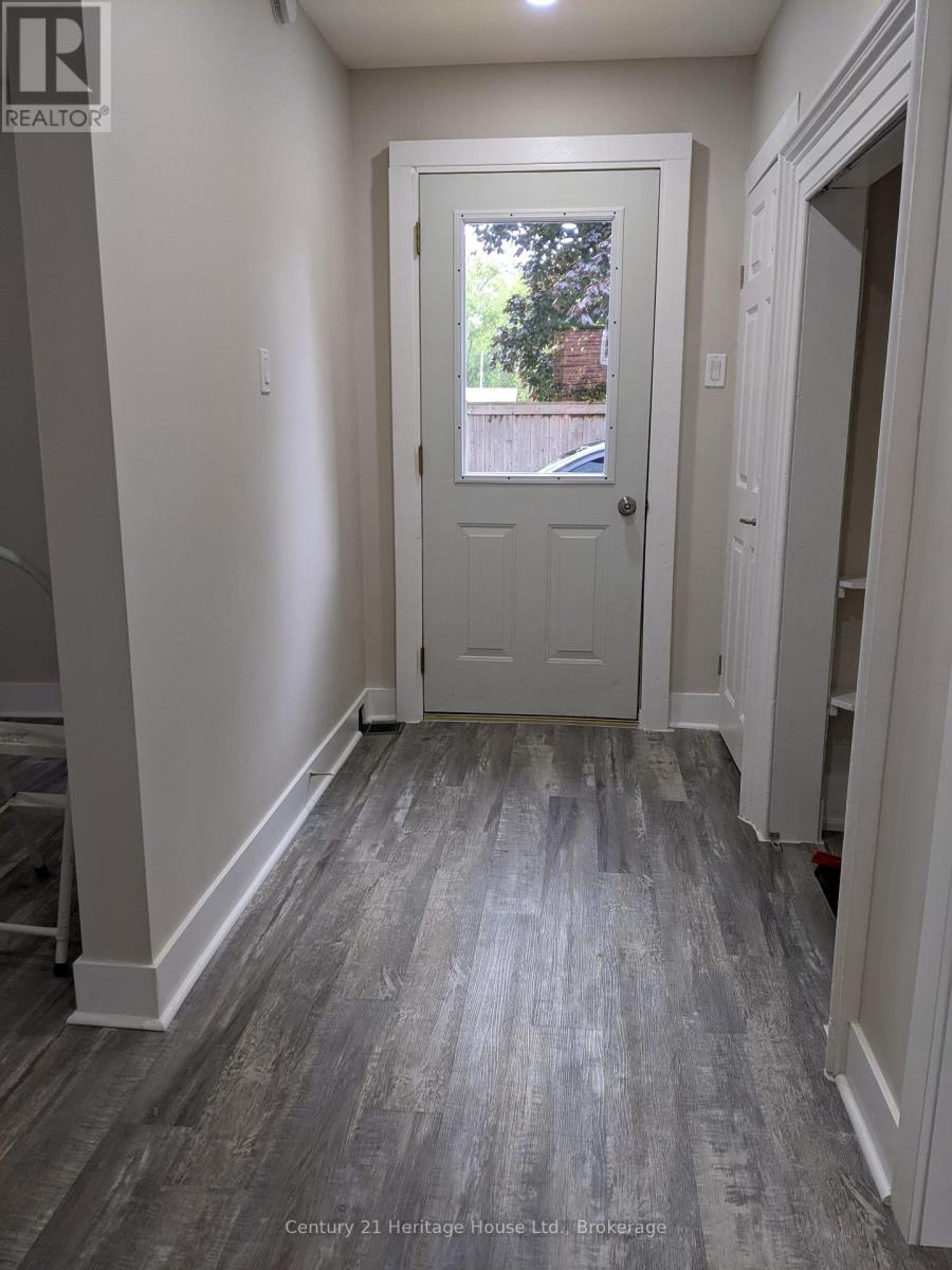 50 Goderich Street E Property Photo 4