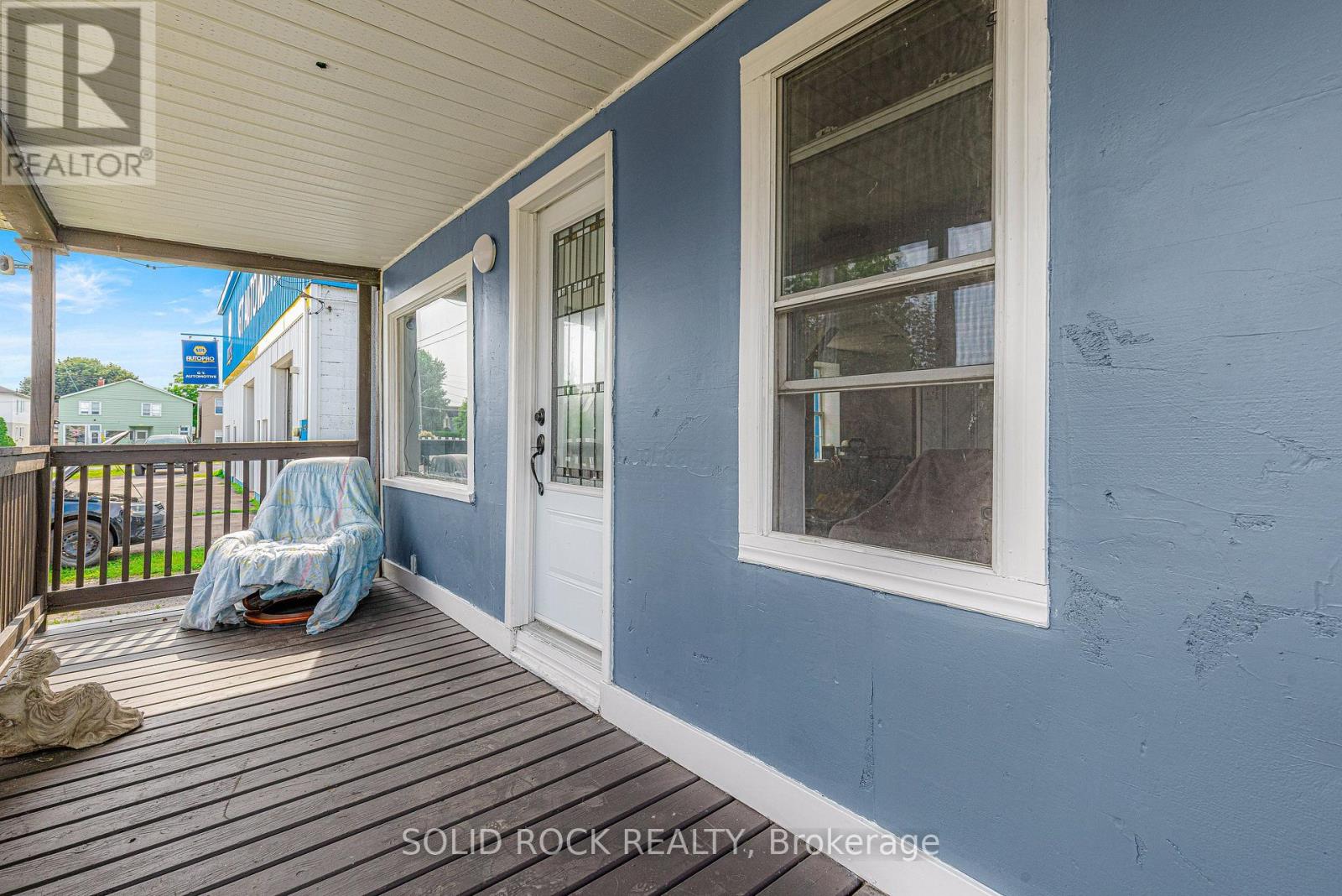 3022 John Street Property Photo 20