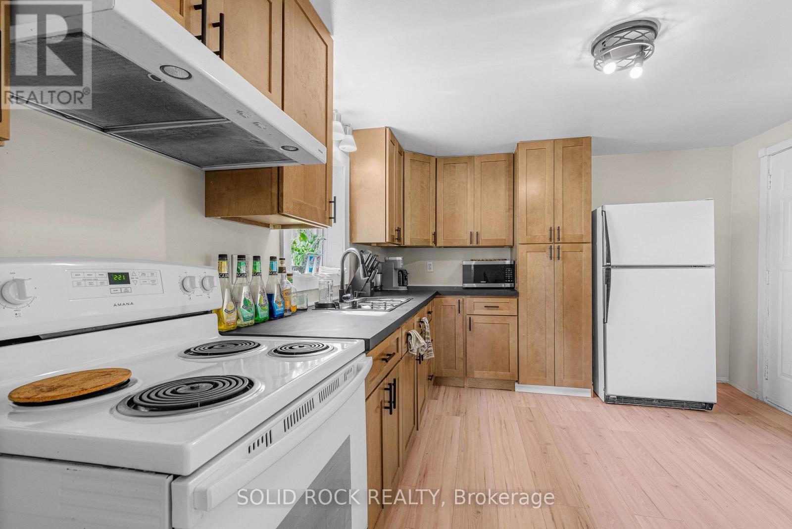 3022 John Street Property Photo 26