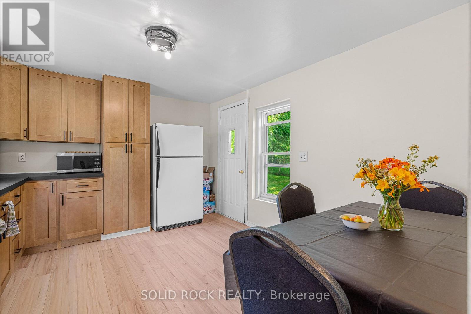 3022 John Street Property Photo 27