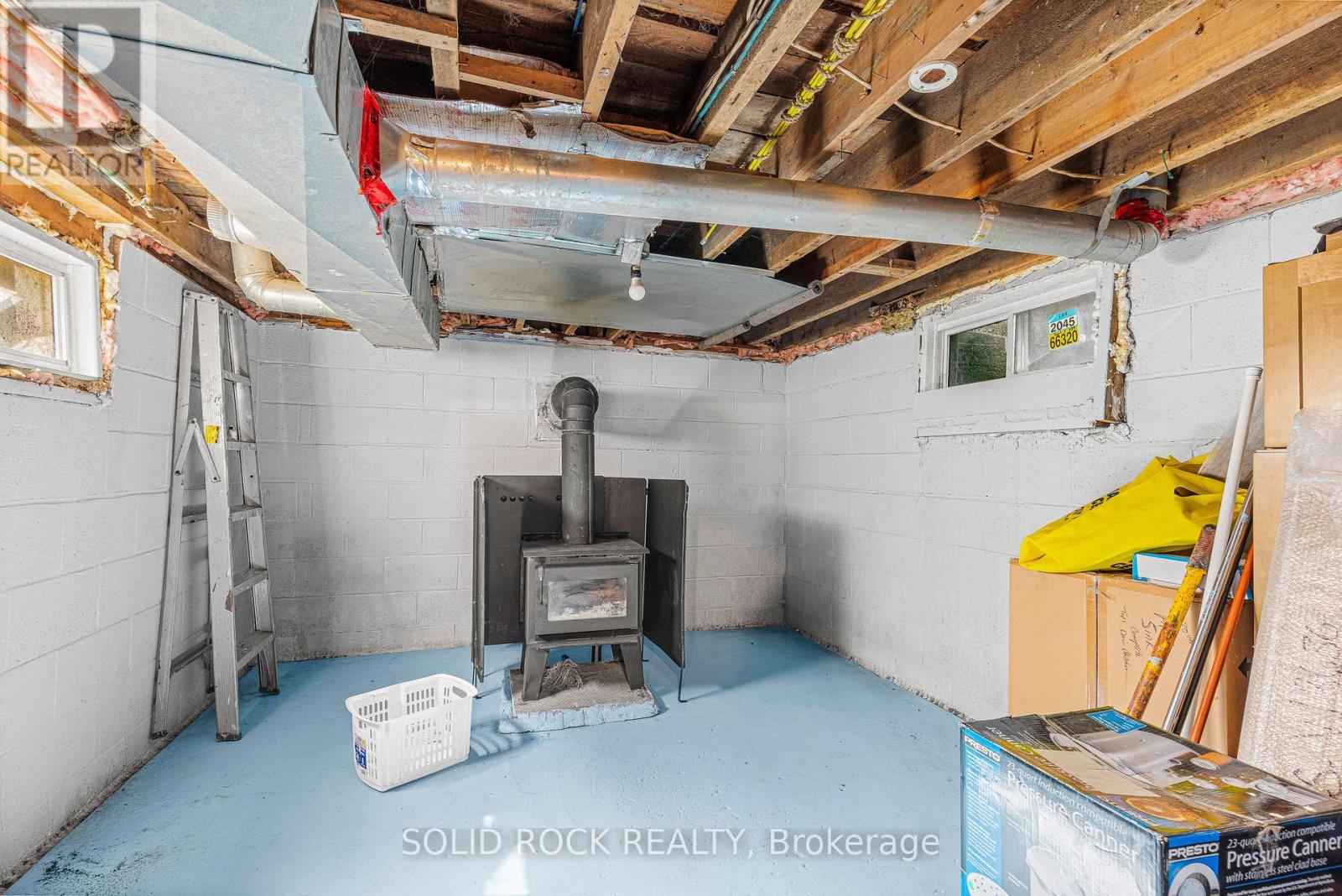3022 John Street Property Photo 39