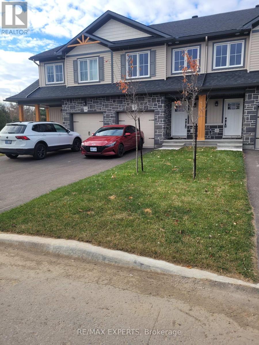 95 Whitcomb Crescent E Property Photo 3