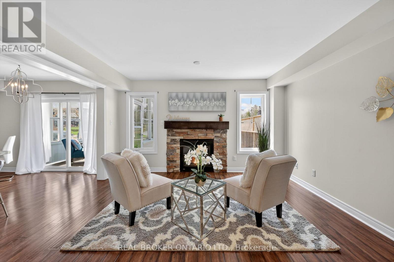 12 Masters Crescent Property Photo 6