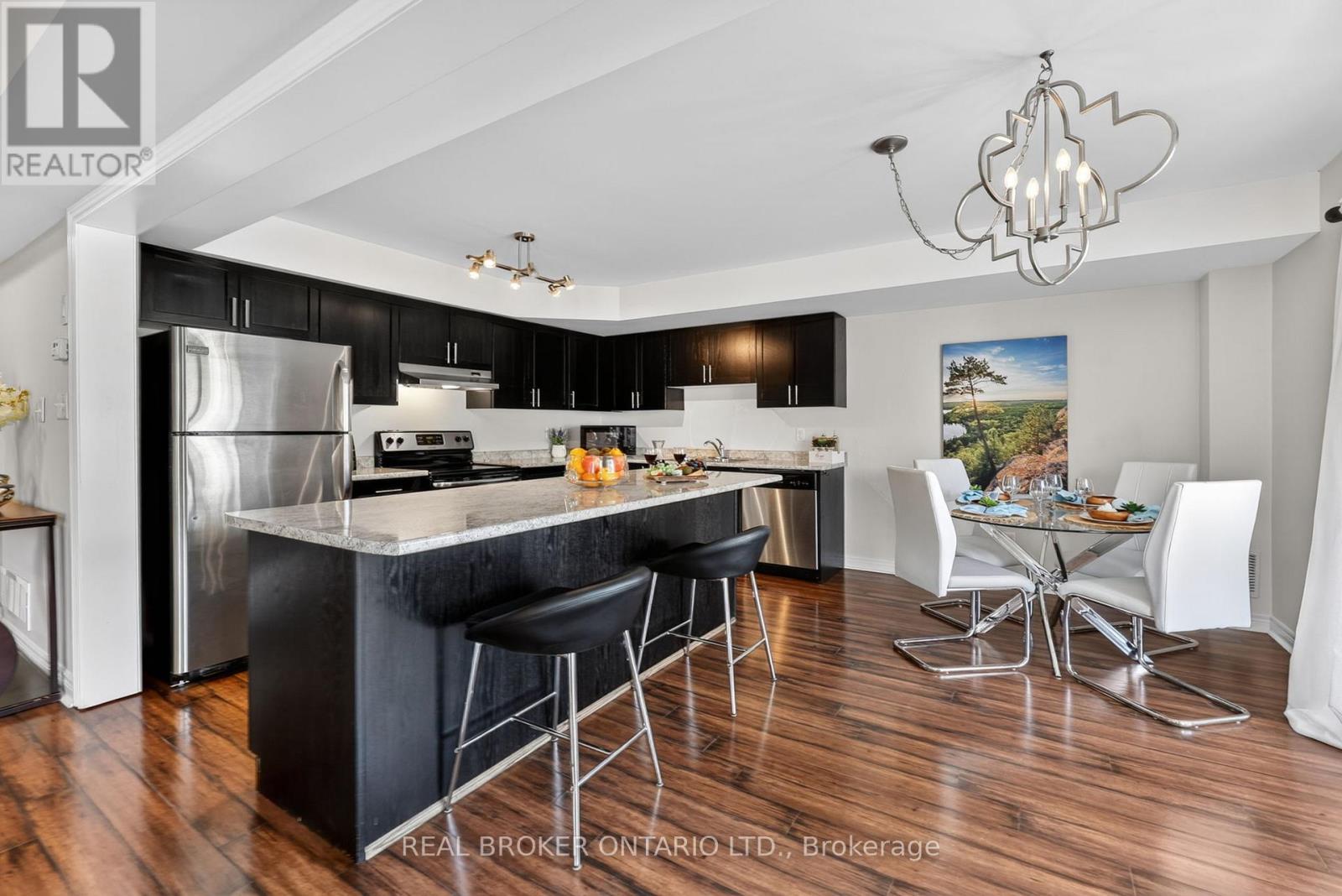 12 Masters Crescent Property Photo 8