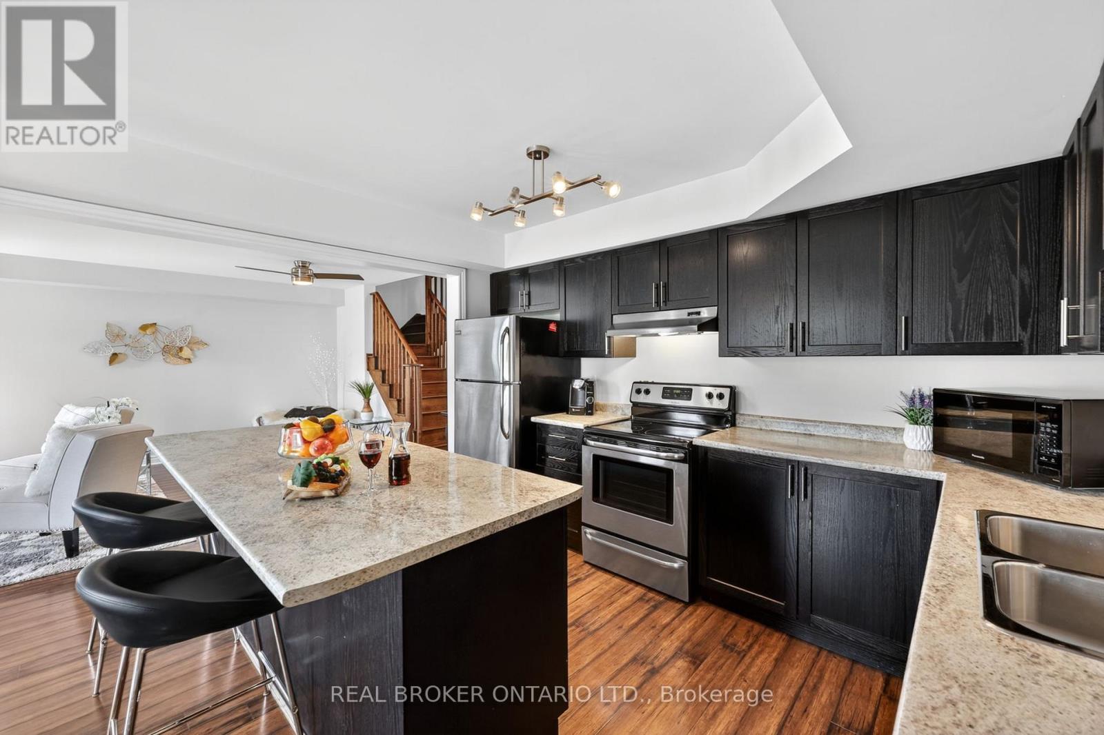 12 Masters Crescent Property Photo 9
