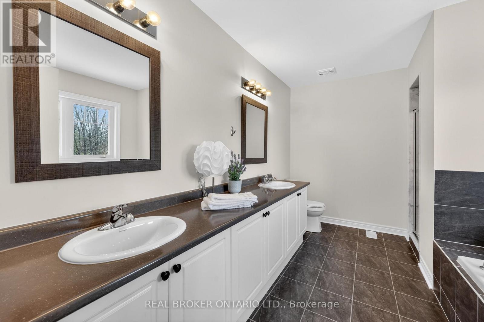 12 Masters Crescent Property Photo 15