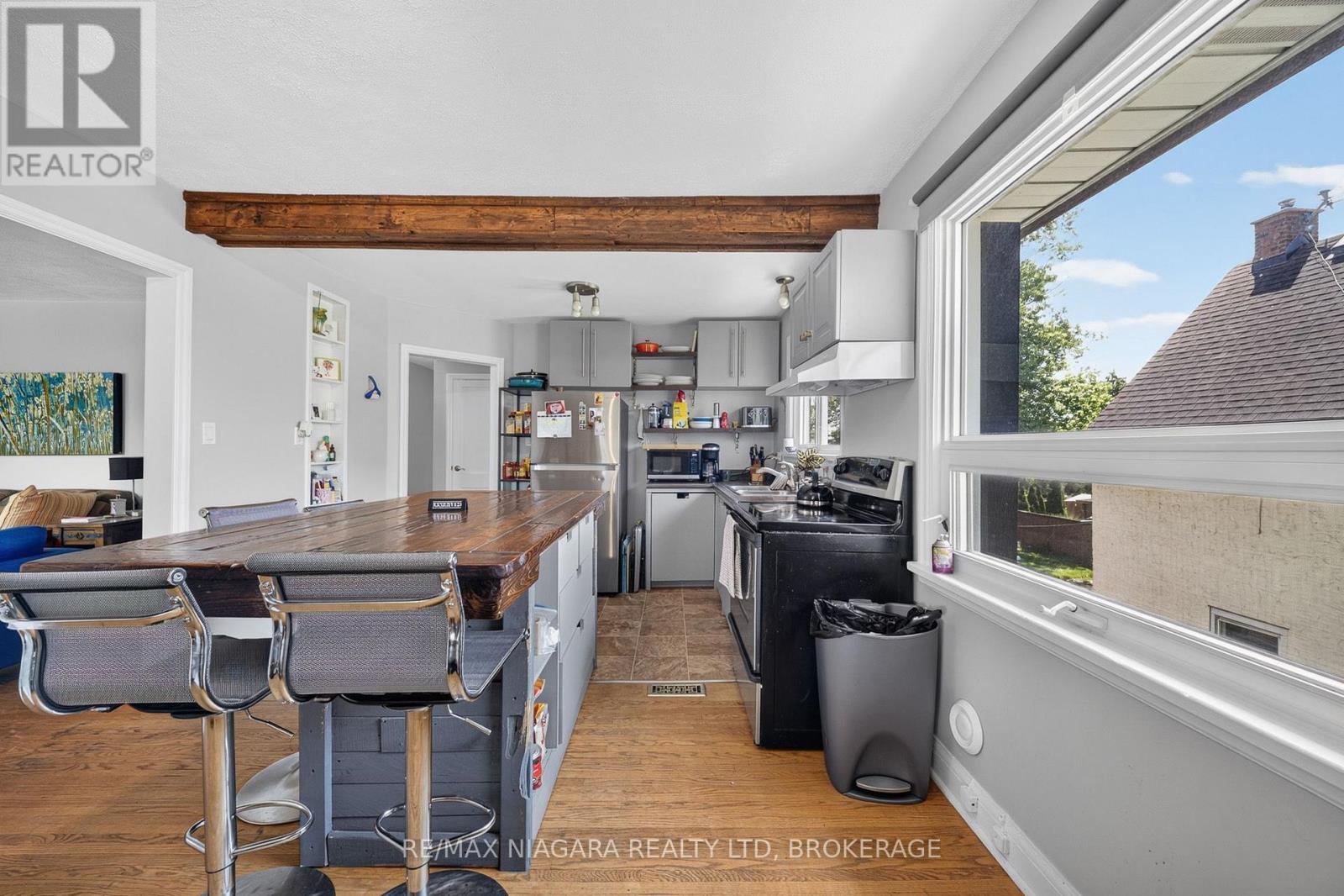 30 Shotwell Street Property Photo 15