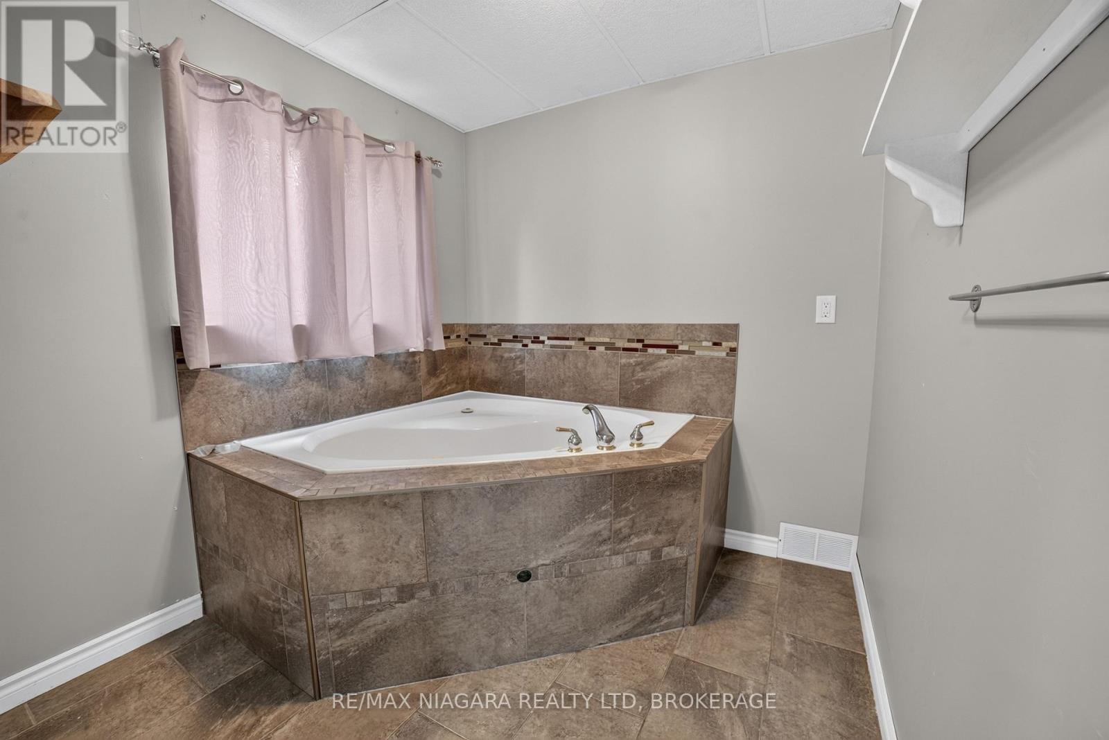 30 Shotwell Street Property Photo 42