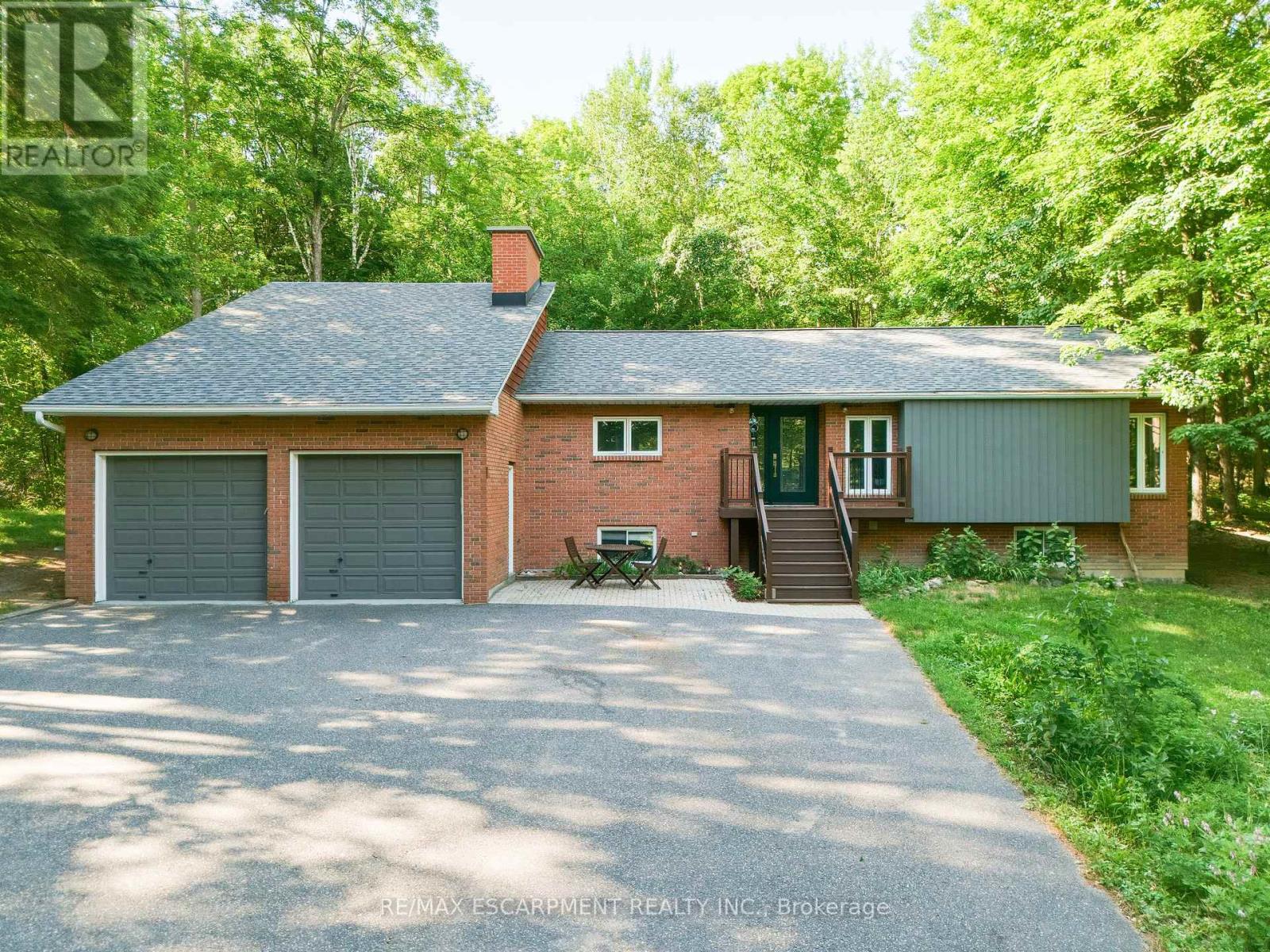 1060 Golden Beach Road Property Photo 1