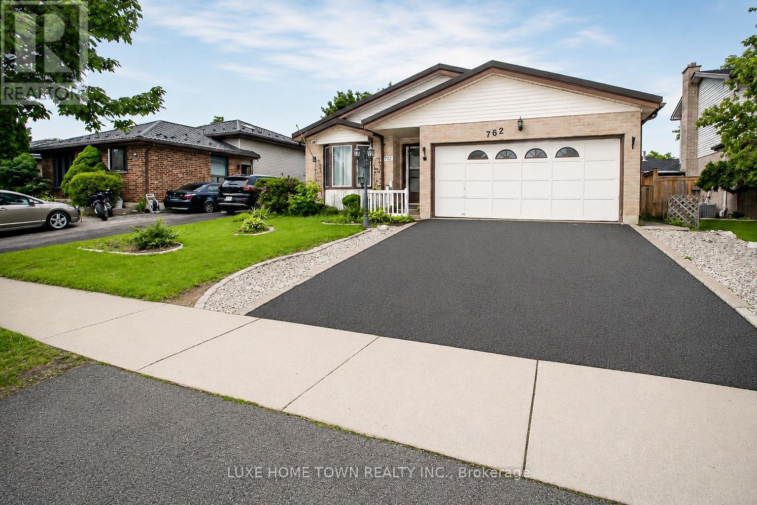 762 Railton Avenue Property Photo 1