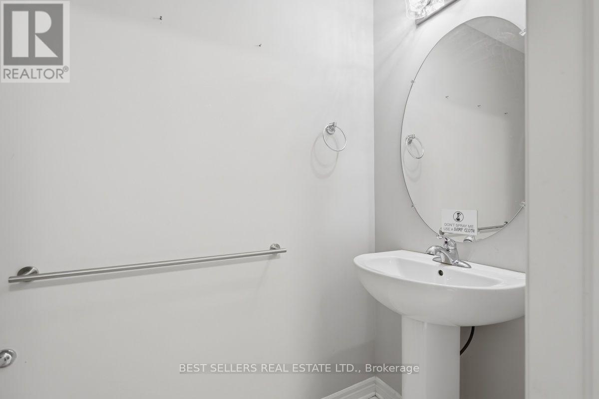 22 Weir Crescent Property Photo 19