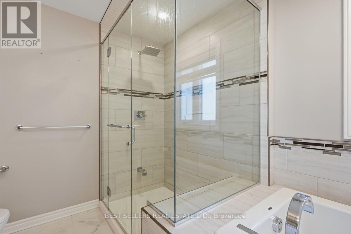 22 Weir Crescent Property Photo 30