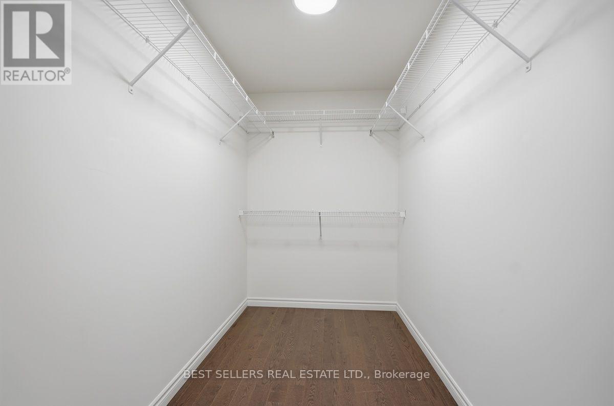 22 Weir Crescent Property Photo 32