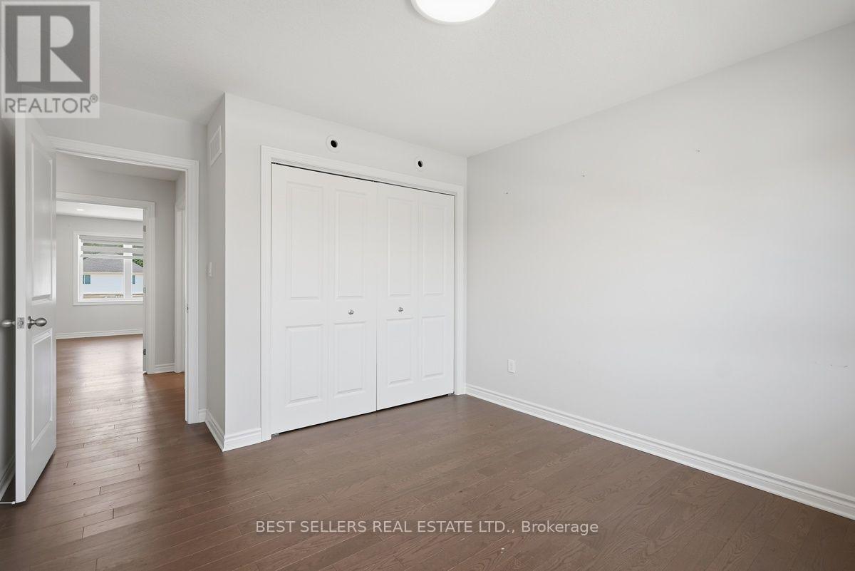 22 Weir Crescent Property Photo 34