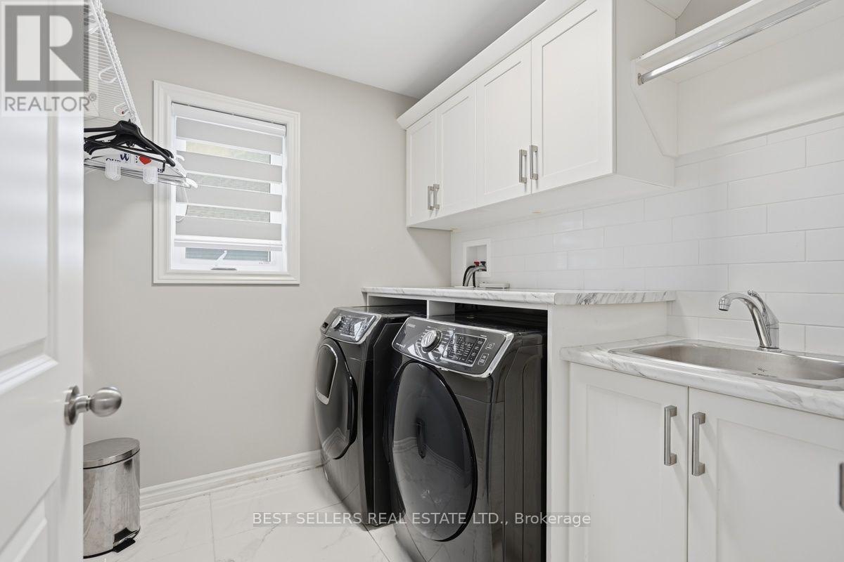 22 Weir Crescent Property Photo 39