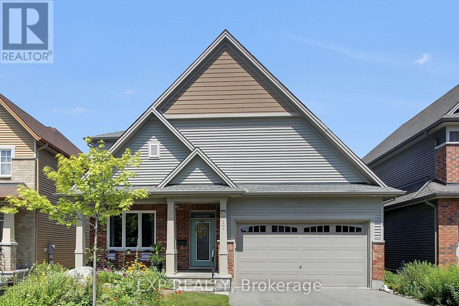 417 Charing Cross Way Property Photo 3