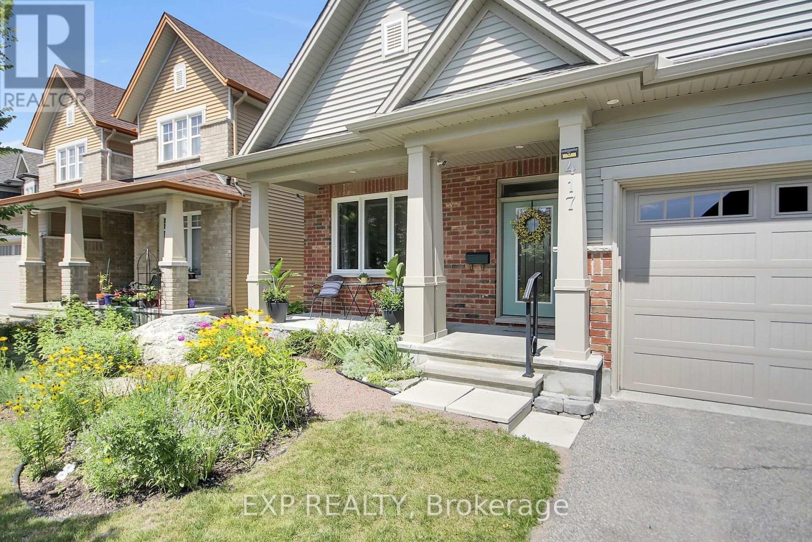417 Charing Cross Way Property Photo 4