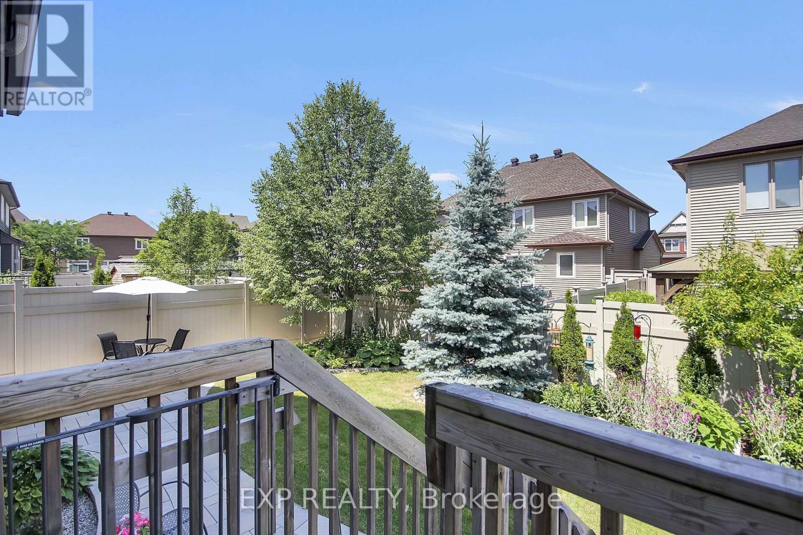 417 Charing Cross Way Property Photo 41