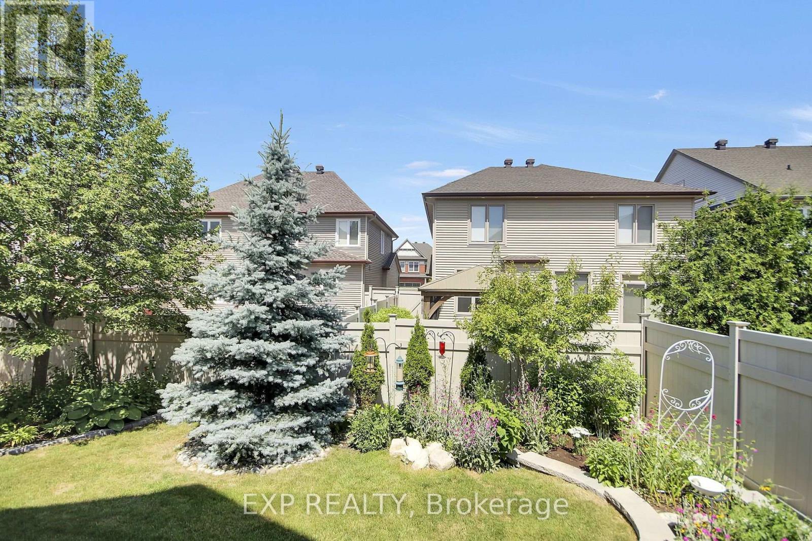 417 Charing Cross Way Property Photo 42