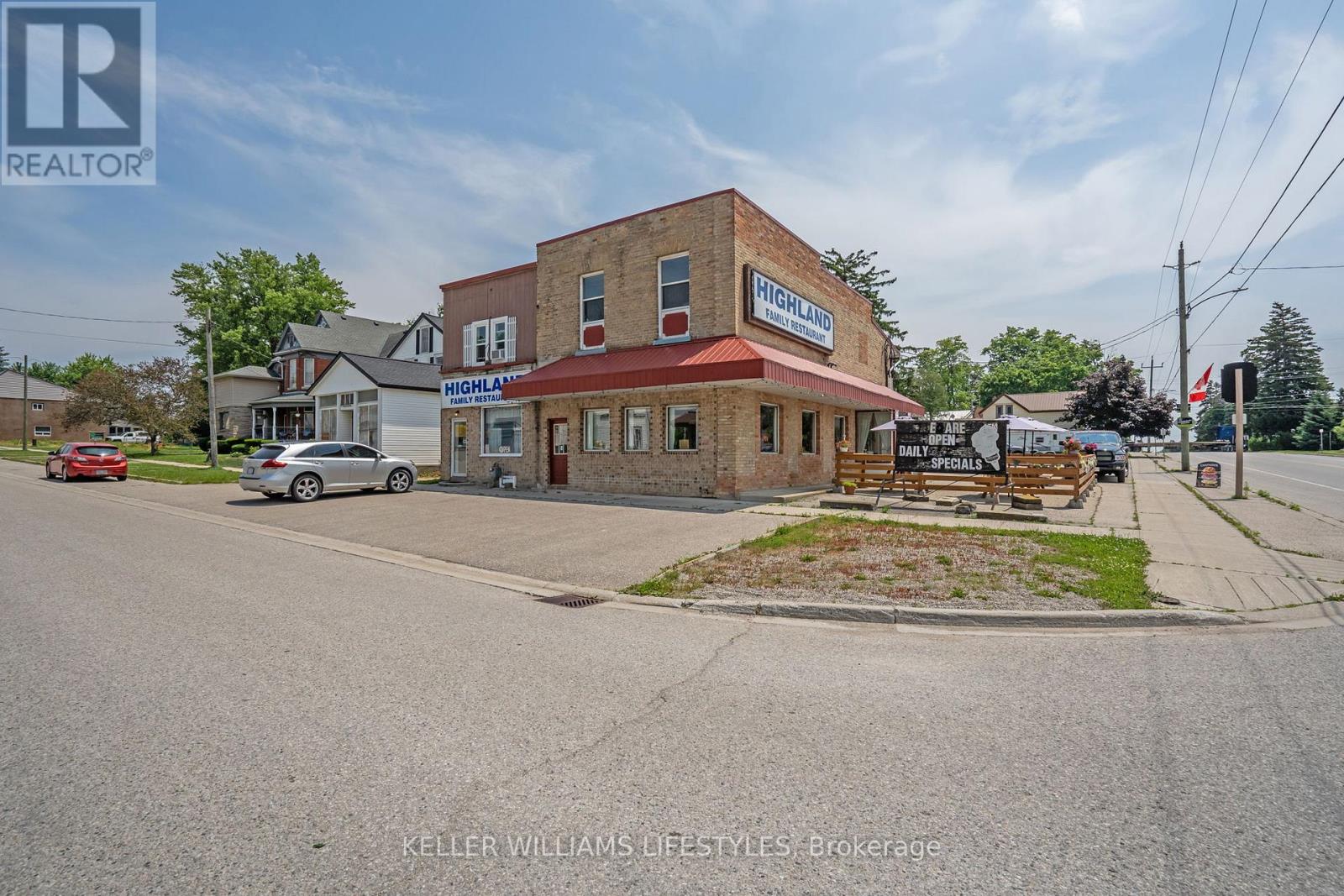 103 Commissioner Street Property Photo 2