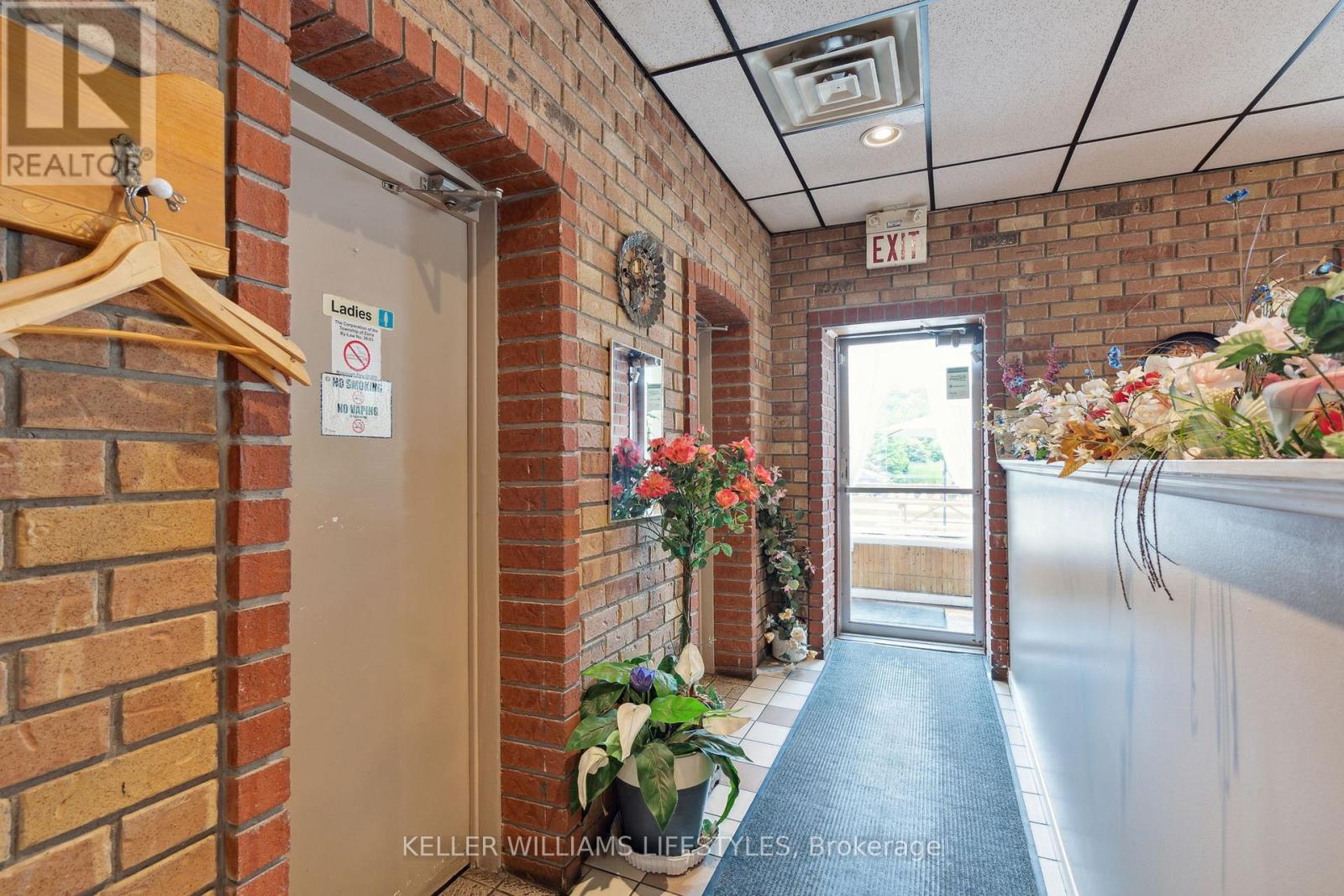 103 Commissioner Street Property Photo 11