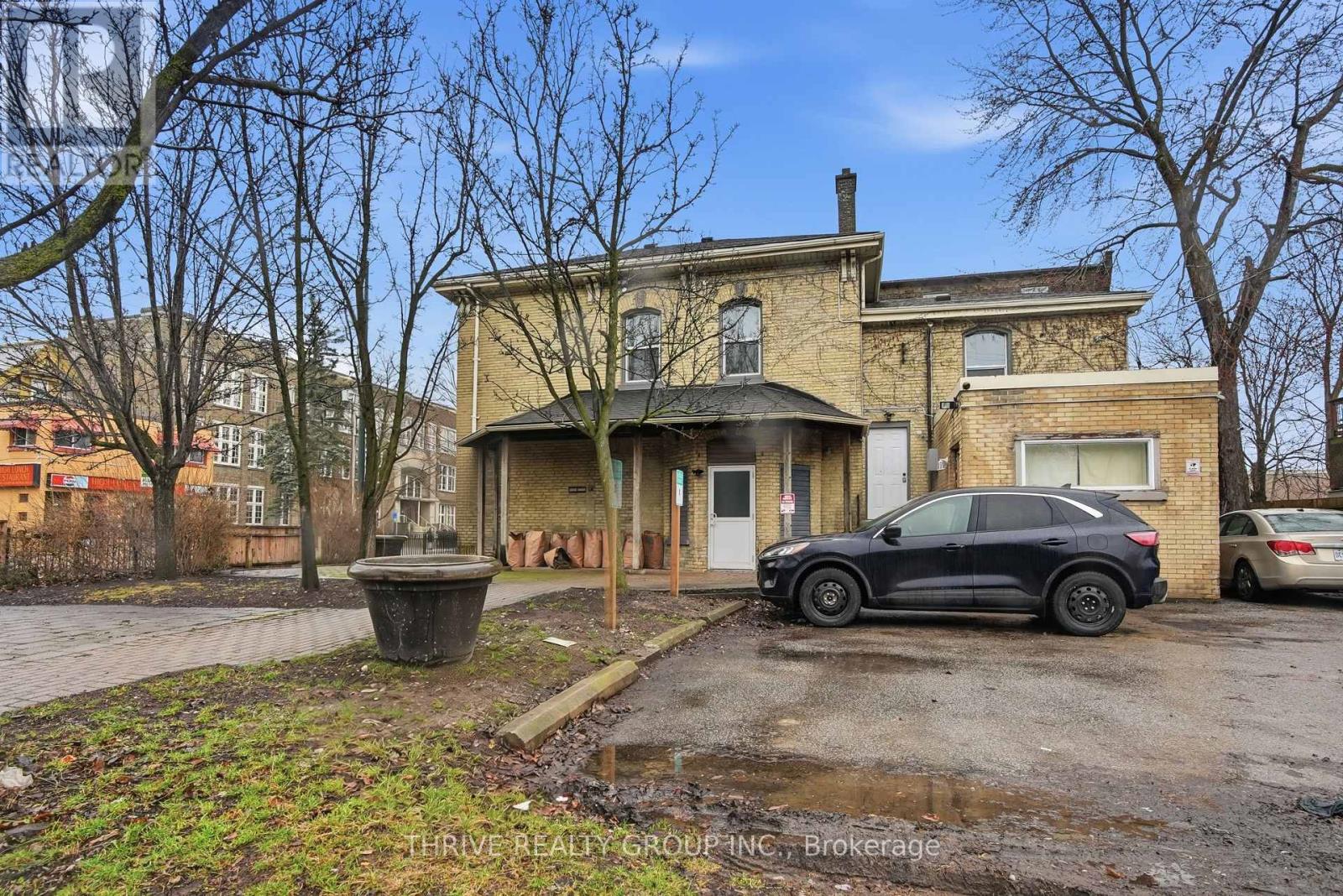 532-538 Dundas Street Property Photo 12