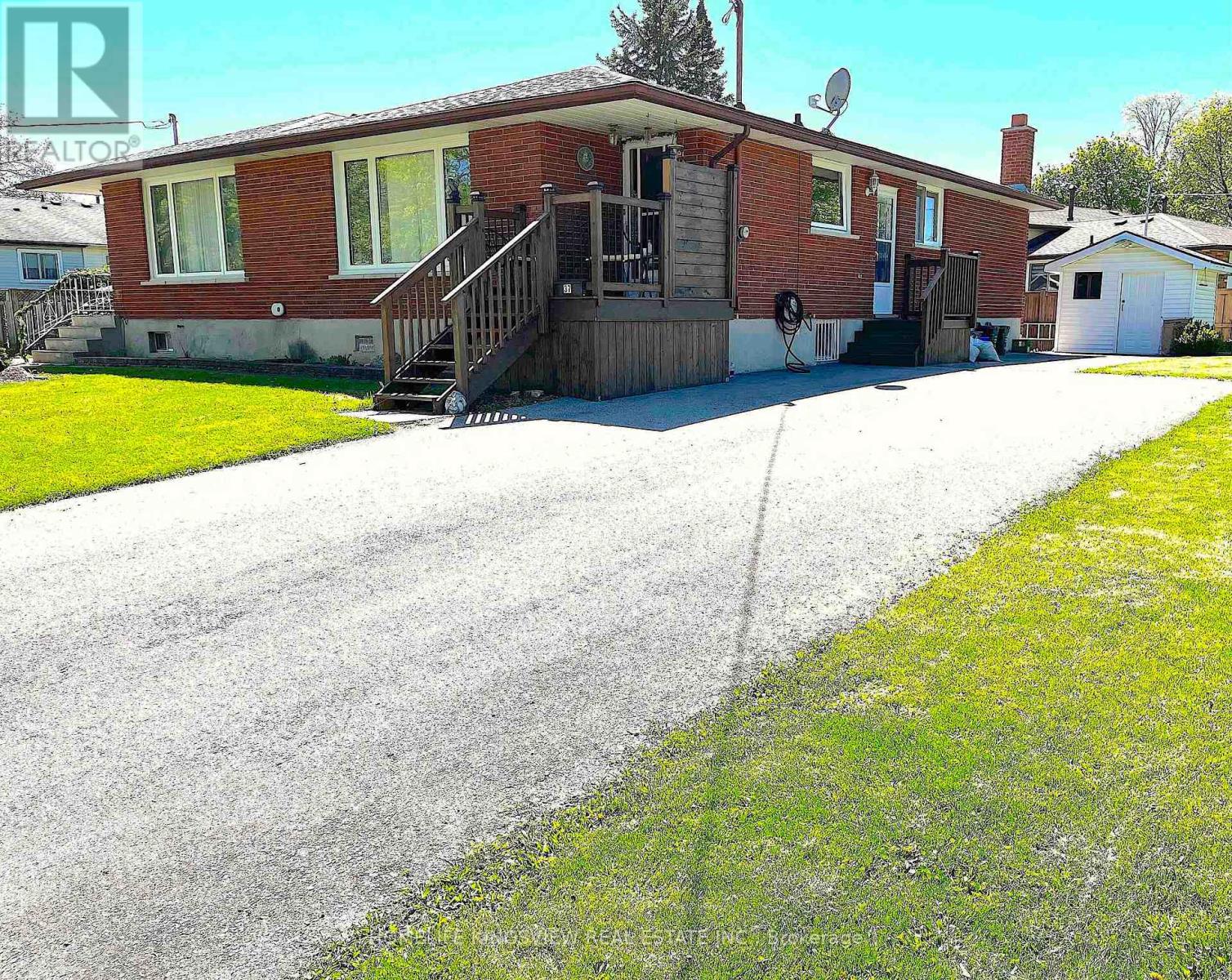 37 ALLAN DRIVE