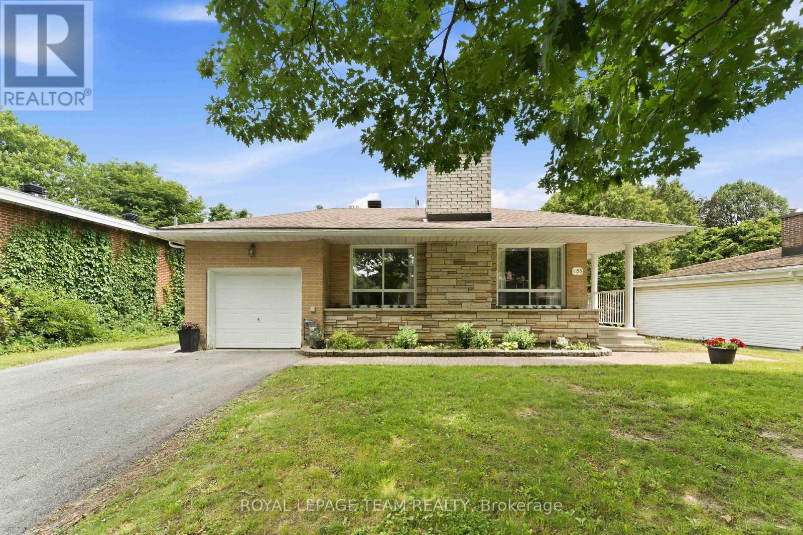 1155 Agincourt Road Property Photo 1