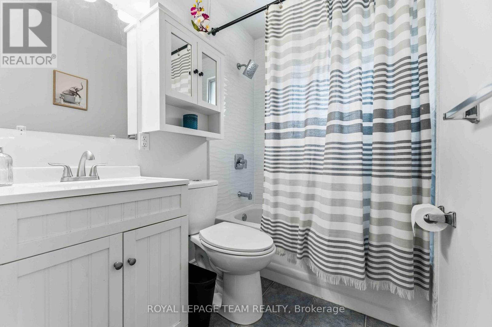 1155 Agincourt Road Property Photo 21