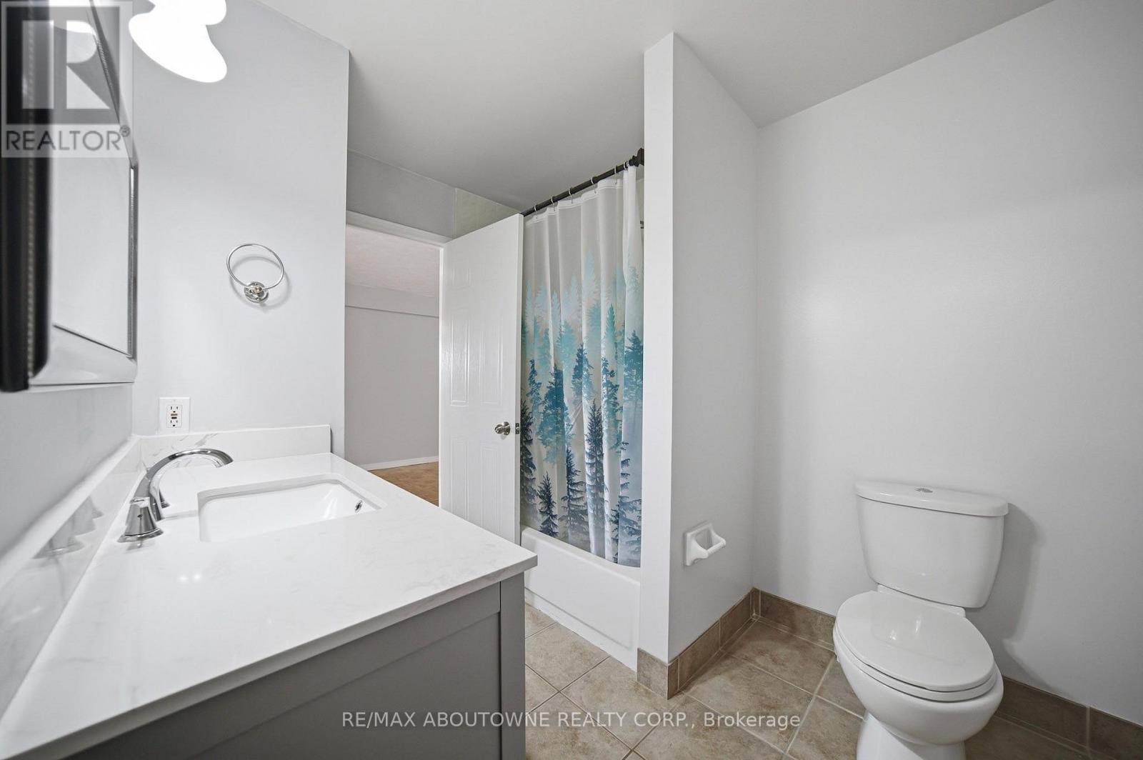 Upper - 146 Bankside Drive N Property Photo 20