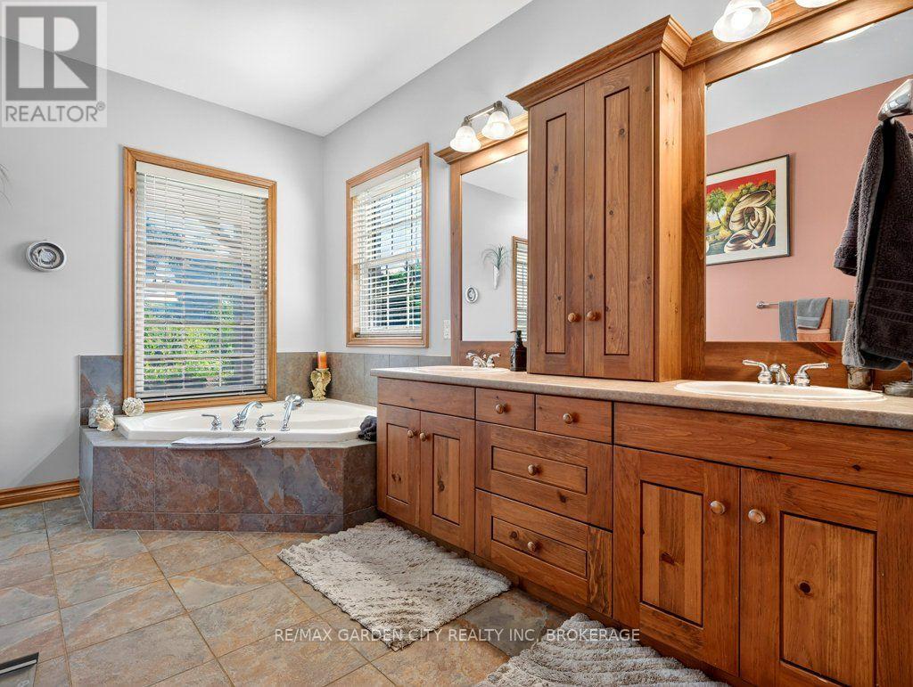 3297 Tallman Drive Property Photo 30