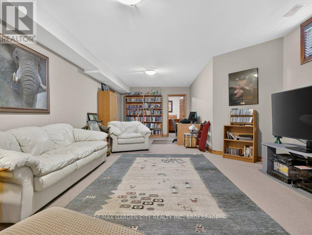 3297 Tallman Drive Property Photo 39