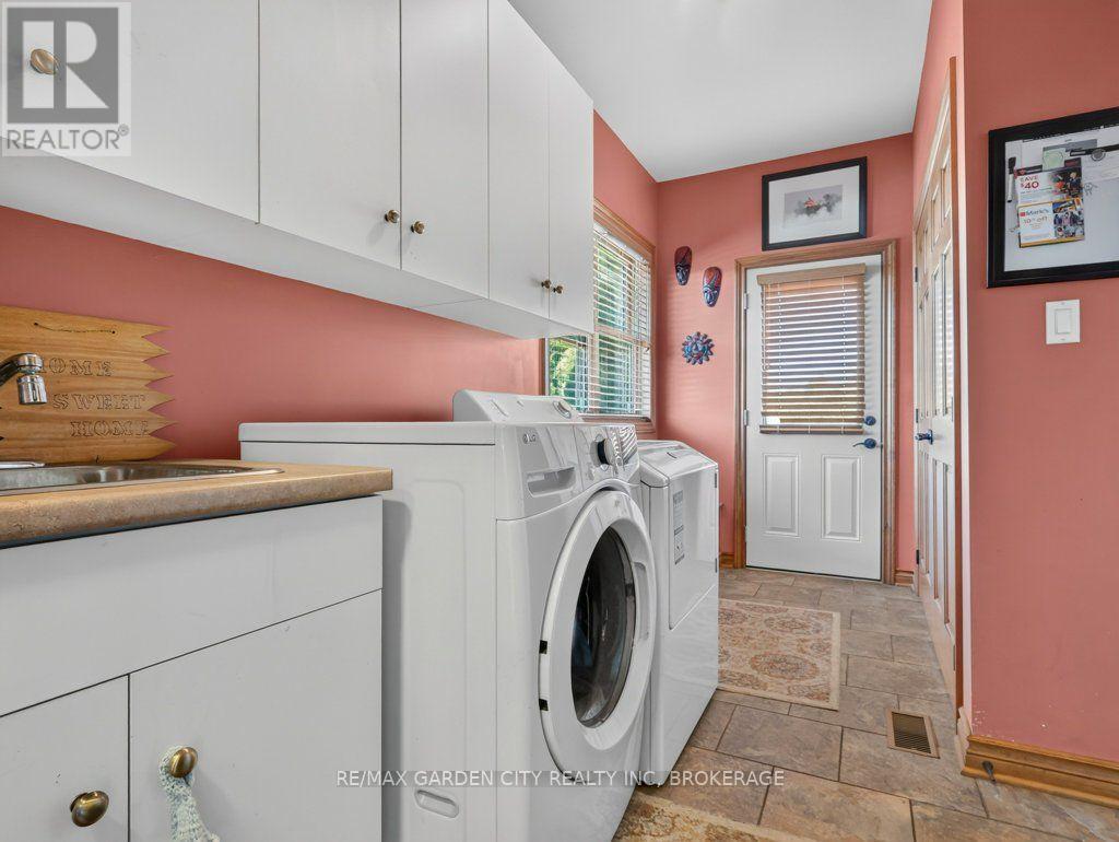 3297 Tallman Drive Property Photo 34