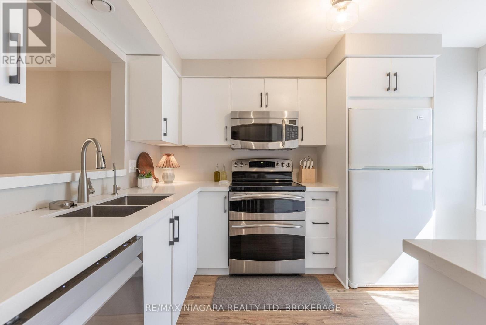 77 - 6767 Thorold Stone Road Property Photo 3