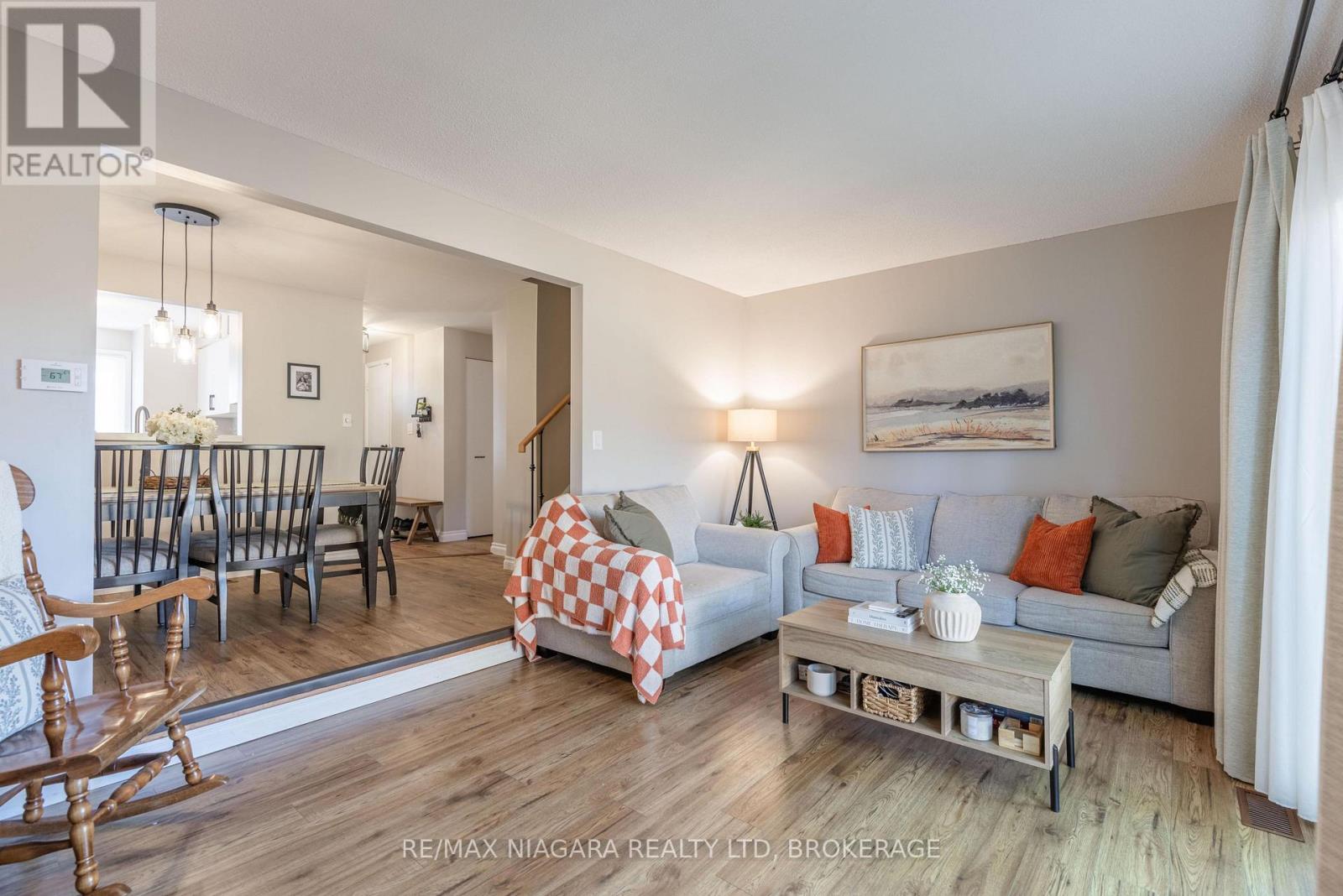 77 - 6767 Thorold Stone Road Property Photo 8