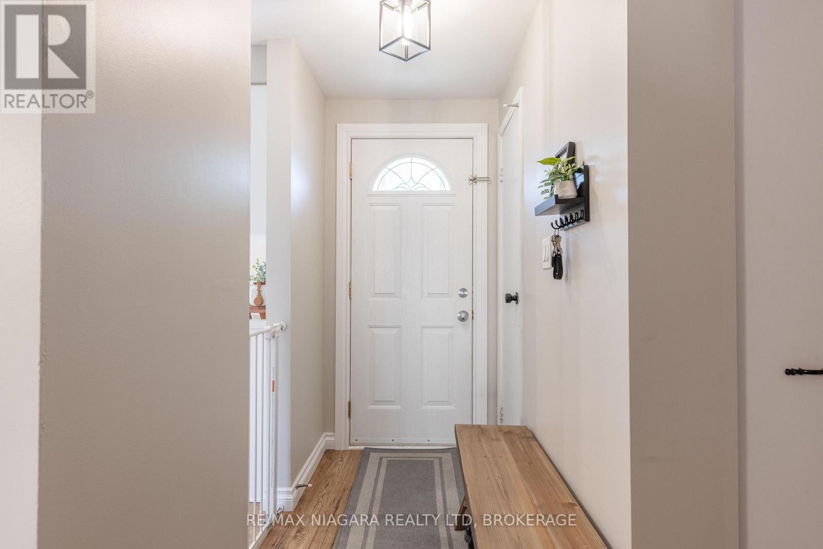 77 - 6767 Thorold Stone Road Property Photo 12
