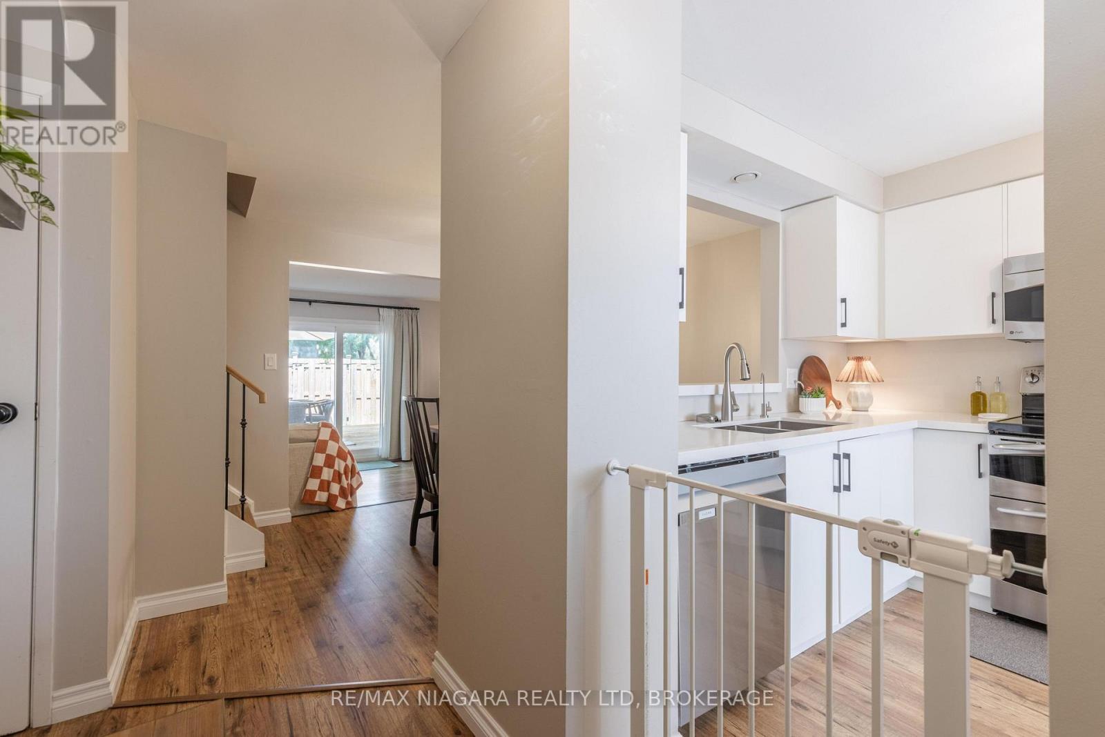 77 - 6767 Thorold Stone Road Property Photo 13