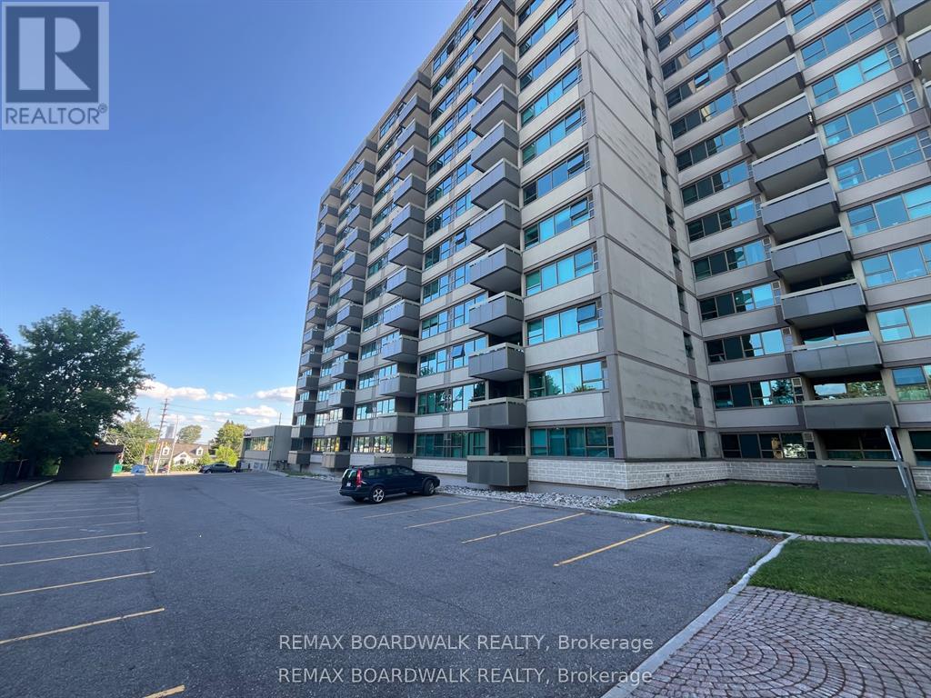 407 - 555 BRITTANY DRIVE Property Photo 1