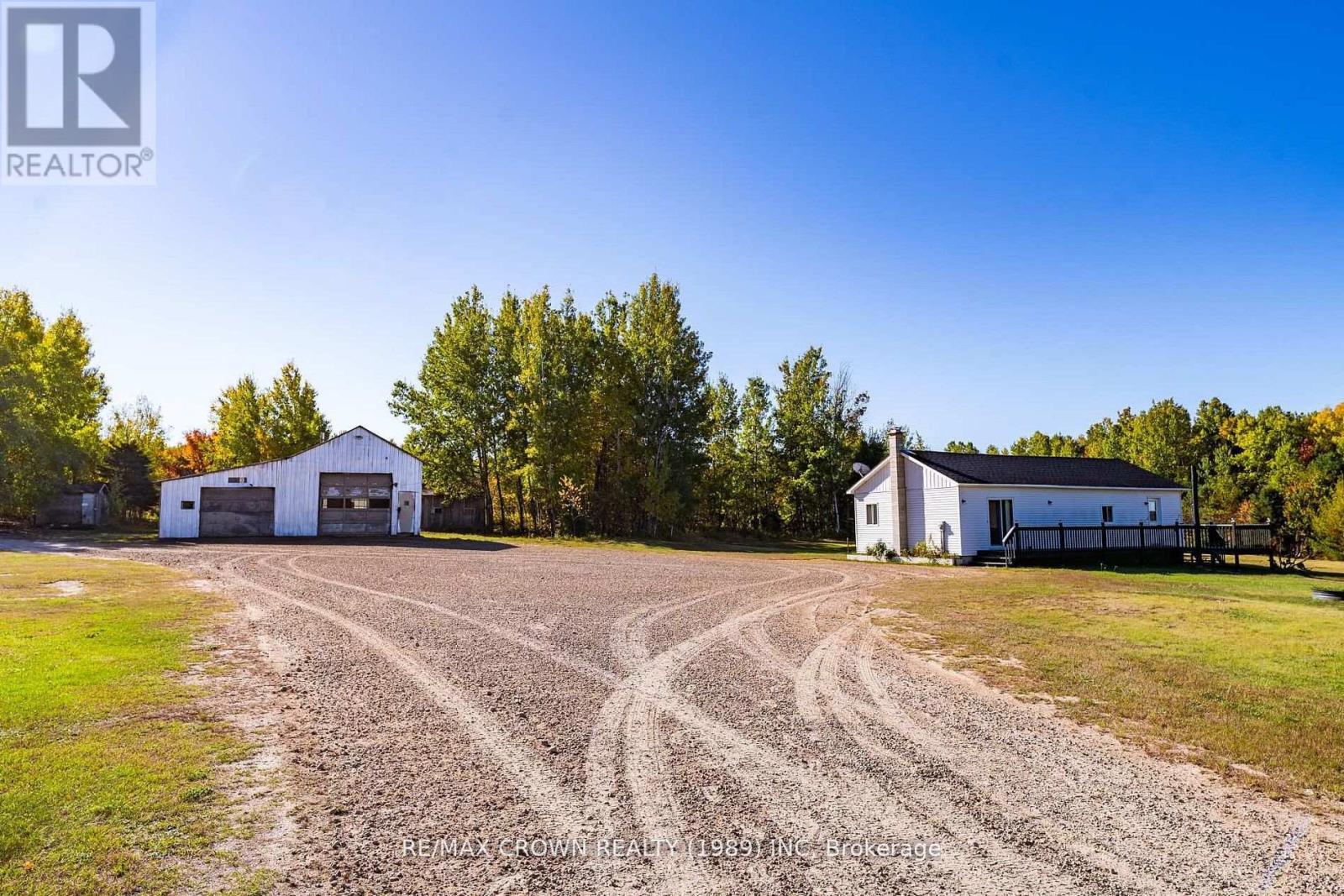936 Laplante Road Property Photo 1