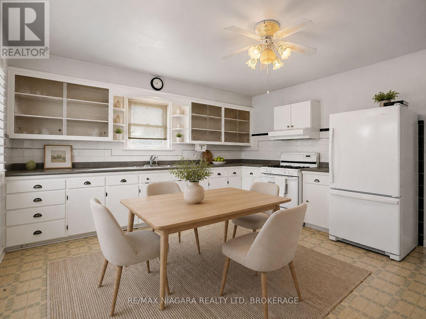 232 Walden Boulevard Property Photo 8