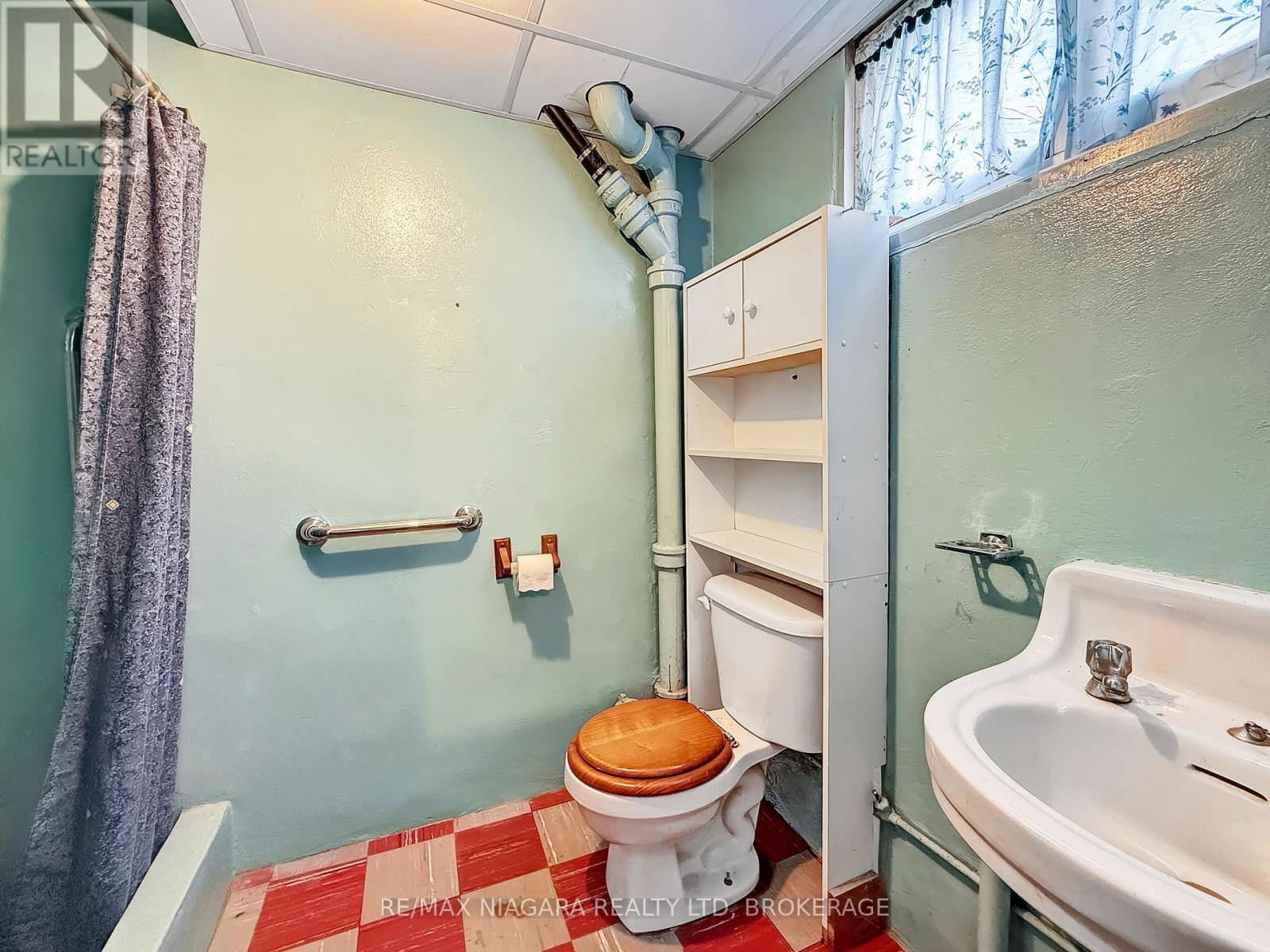 232 Walden Boulevard Property Photo 28